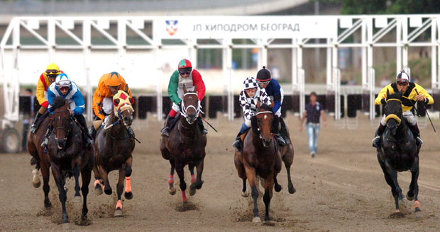 Трке на Хиподрому почињу 17. априла